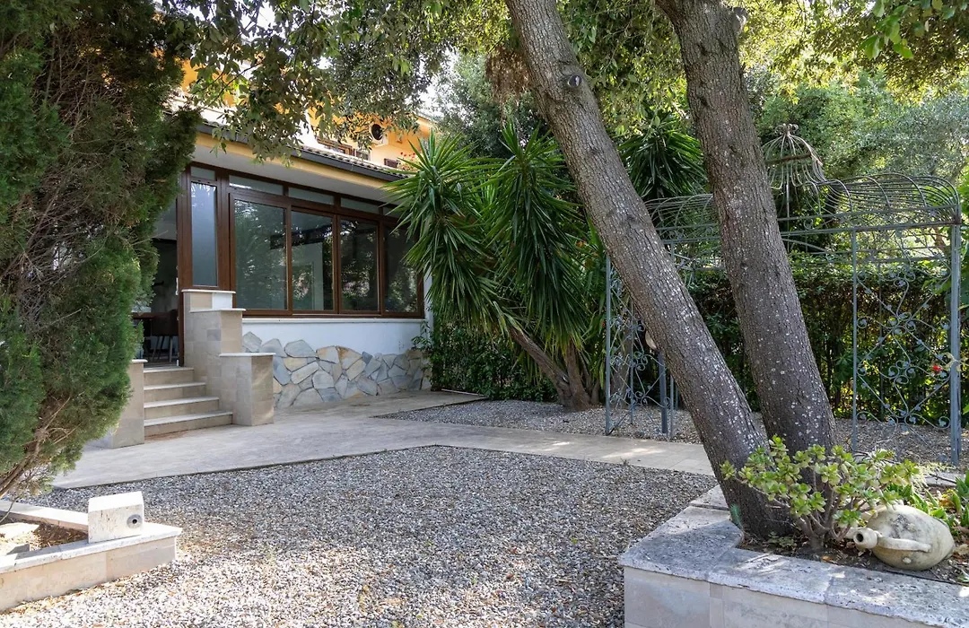 Residence Il Boschetto - Villa Con Piscina-1